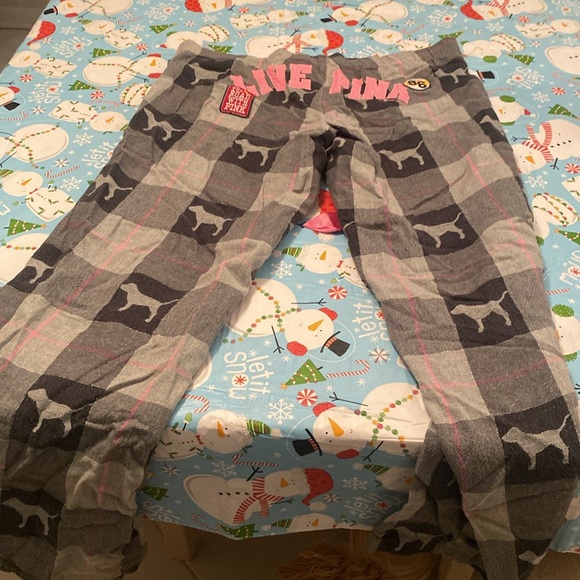Victoria’s Secret Pink pajama pants flannel - Picture 4 of 5